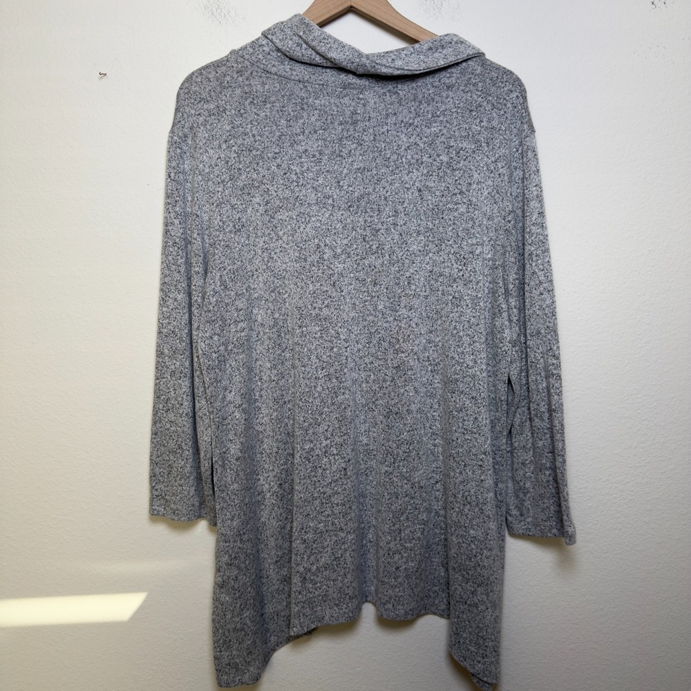 Jess & Jane Women Tunic Knit Sweatshirt XL Gray Polkadot Sharkbite Hem Cowl Neck - Picture 7 of 8